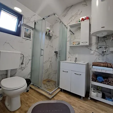 Apartment Kuca Odmora Carolija